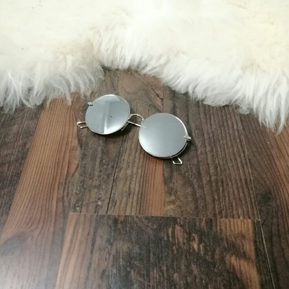 Circular Framed Sunglasses